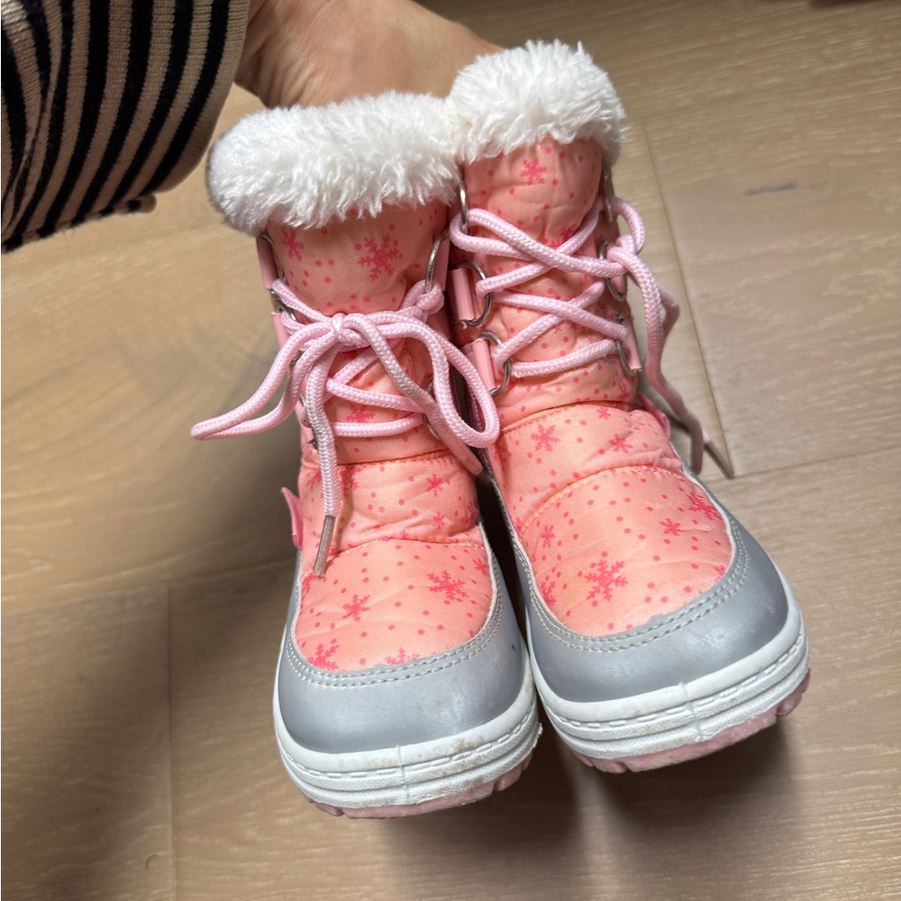 Toddler girl pink snow boots size 8